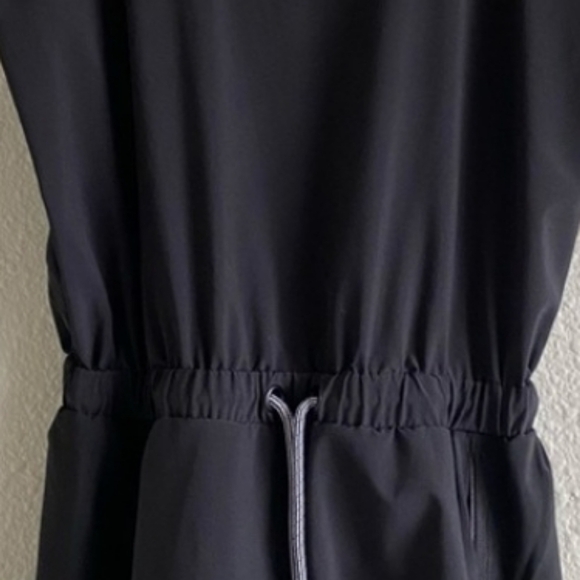 Athleta Girl On the Go Romper In Black Size  L (12) - Picture 6 of 16